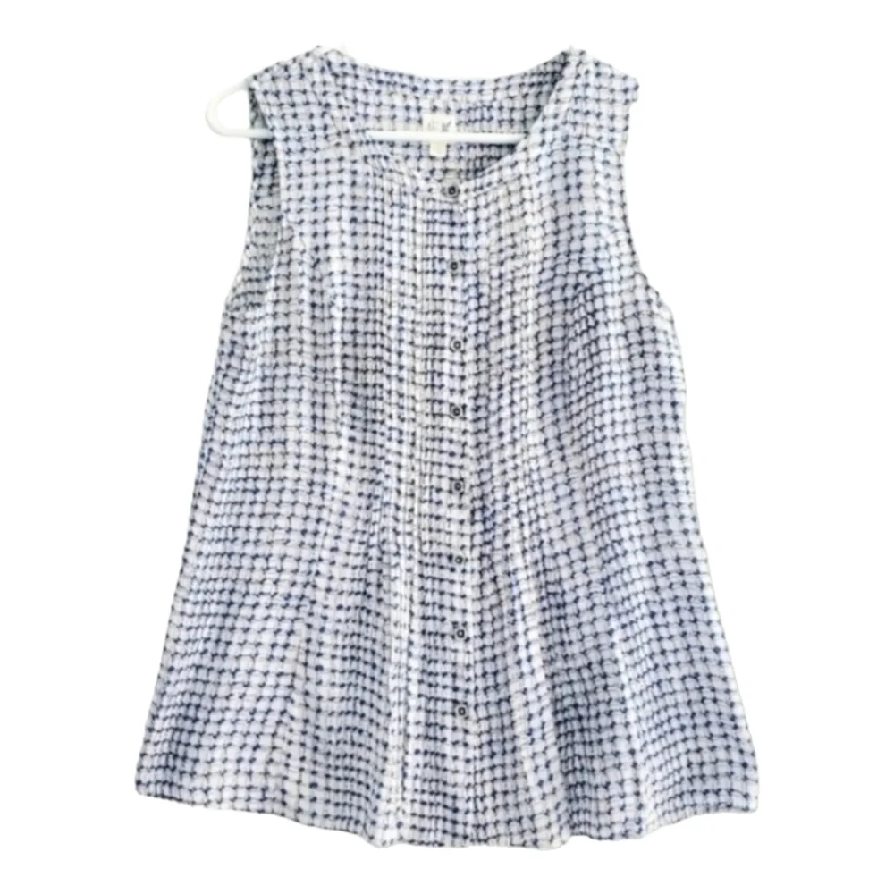 Anthropologie edme & esyllte Navy Blend Skeeveless Pintucked Top S